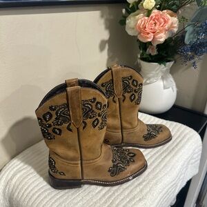 Wildflowers Tan and Black Leather Boots